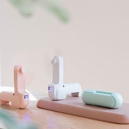 Quạt mini cầm tay kiêm pin sạc dự phòng và kẹp điện thoại 3 trong 1 nhỏ gọn tiện lợi dung lượng 1200mAh thiết kế mặt LED điện tử