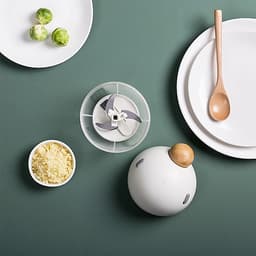 Máy xay tỏi ớt – Máy xay hành tỏi PHIÊN BẢN MỚI, lưỡi dao thép 3 tầng vô cùng sắc bén, thể tích 500ml. Máy xay tỏi ớt vận hành nhẹ và nhanh, tiết kiệm thời gian nấu gian.
