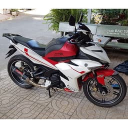 THÙNG ĐỰNG ĐỒ CHO EXCITER 150 KIỂU MOTO PKL 