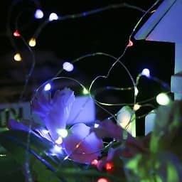 Đèn LED Năng Lượng Mặt Trời