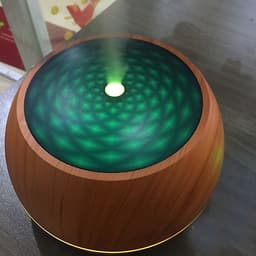Máy Xông Tinh Dầu Có Loa Bluetooth Kết Nối Với Điện Thoại Nghe Nhạc Cực Hay, Máy Khuếch Tán Tinh Dầu Cho Phòng Lớn Thể Tích 1000ML, Có Remote Điều Khiển Từ Xa và Đèn LED Biến Đổi Màu Cực Đẹp