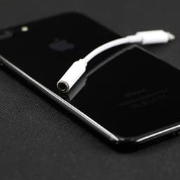 Cáp chuyển đổi cổng Lightning sang jack 3.5mm