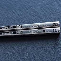 Bộ 10 đôi đũa inox 304 - 316 DandiHome 2020 chống trơn trượt, sang trọng, tinh tế