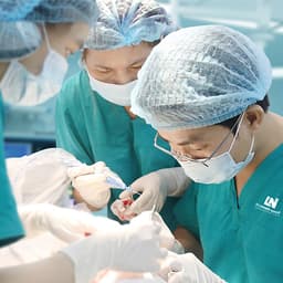 Thẩm Mỹ Ruby Beauty - Bác Sĩ Lương Ngọc|Gương Mặt Thanh Thoát Nhờ Cằm V-Line