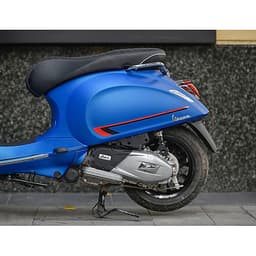 Xe Máy Vespa SPRINT S 125 - Đen Glossy