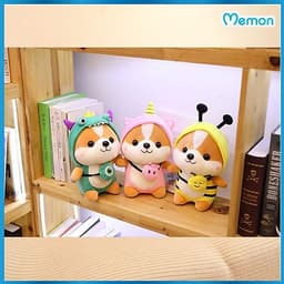 Gấu bông chó Shiba cosplay 25cm cao cấp - Hàng chính hãng Memon - Đồ chơi thú nhồi bông chó Shiba cosplay, Kích thước 25cm, Bông gòn mềm mịn, bền đẹp, dễ sử dụng và an toàn cho trẻ nhỏ.