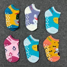 Combo 5 đôi tất cotton Chống Trượt cho bé trai, bé gái size 3 tháng đến 8 tuổi, tất mềm, mịn co giãn tốt, hàng Việt Nam chất lượng 