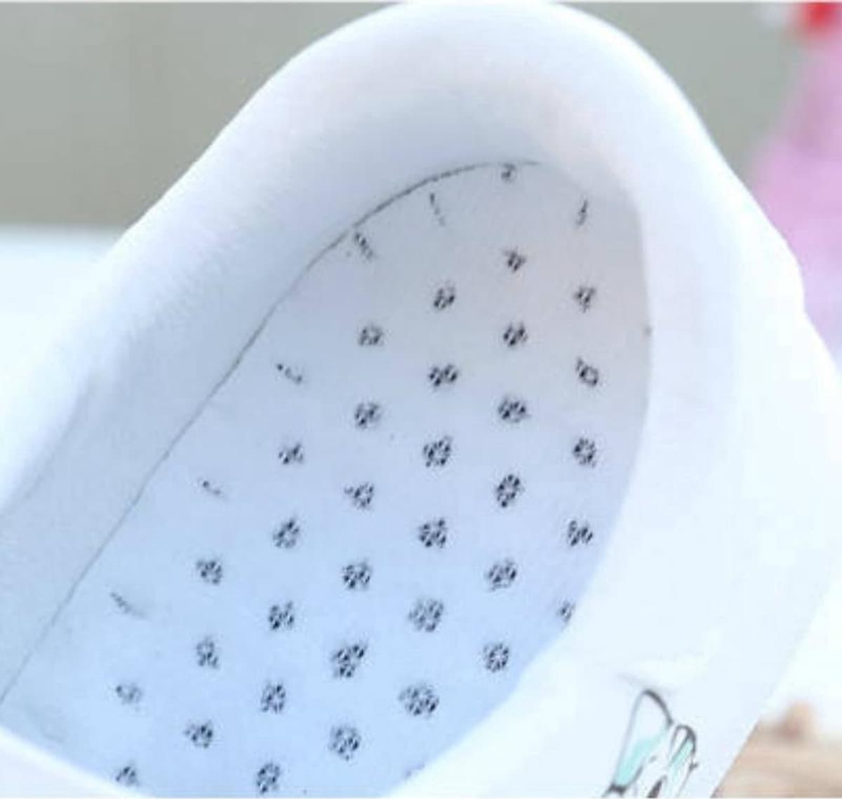 Giày thể thao trắng siêu nhẹ thoải mái cho nữ