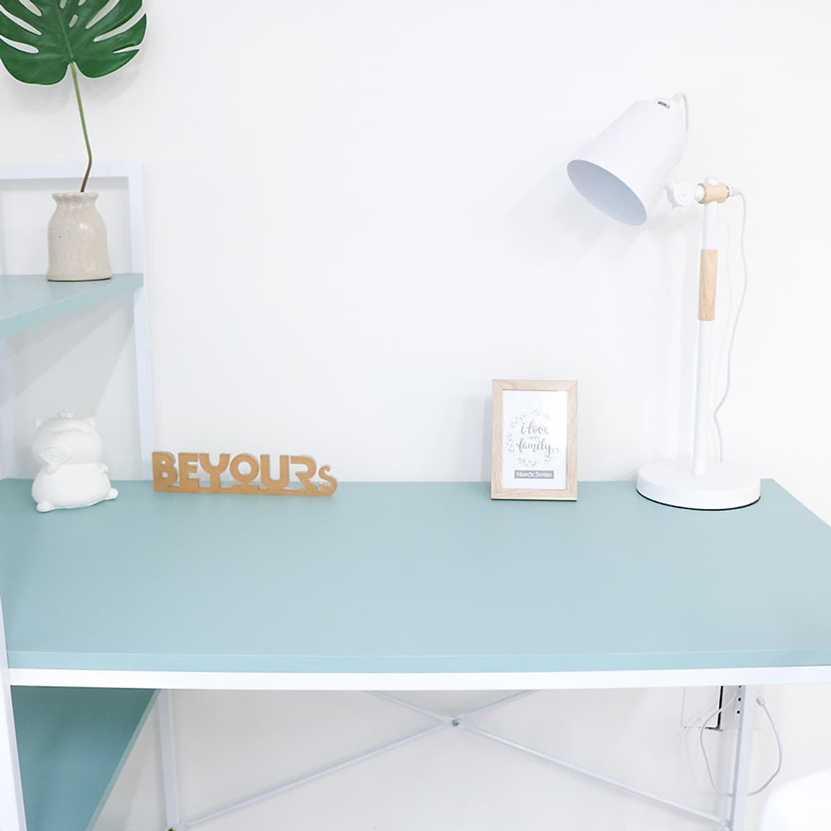 Bàn Làm Việc BEYOURs Neuly Table Gỗ Chân Sắt Phối Kệ Sách Đa Năng