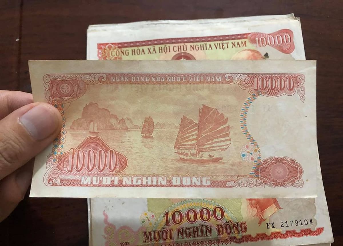 Tờ 10000 đồng Việt Nam 1993, tiền xưa bao cấp sưu tầm