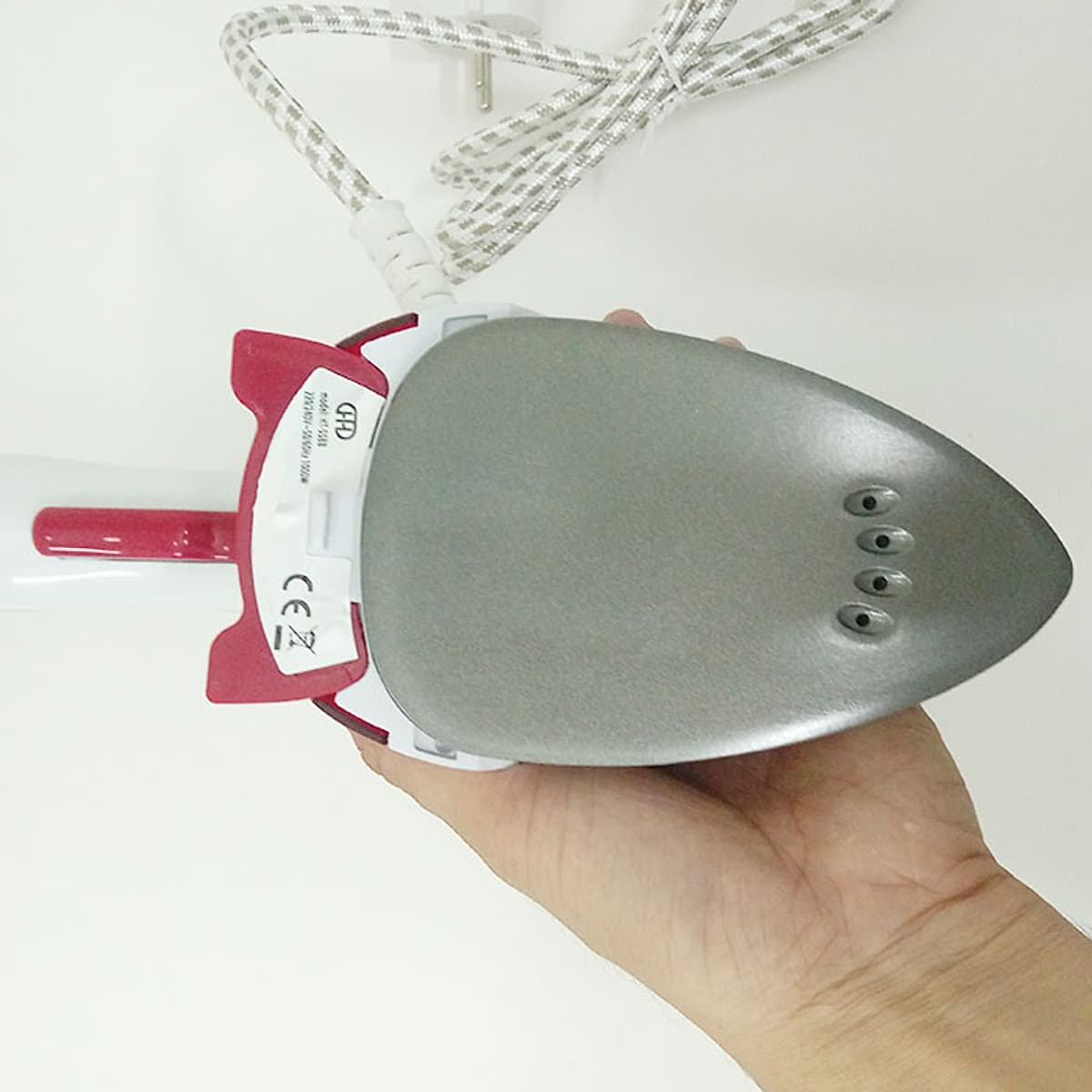 Bàn ủi hơi nước cầm tay du lịch mini Steam Iron HT-558B
