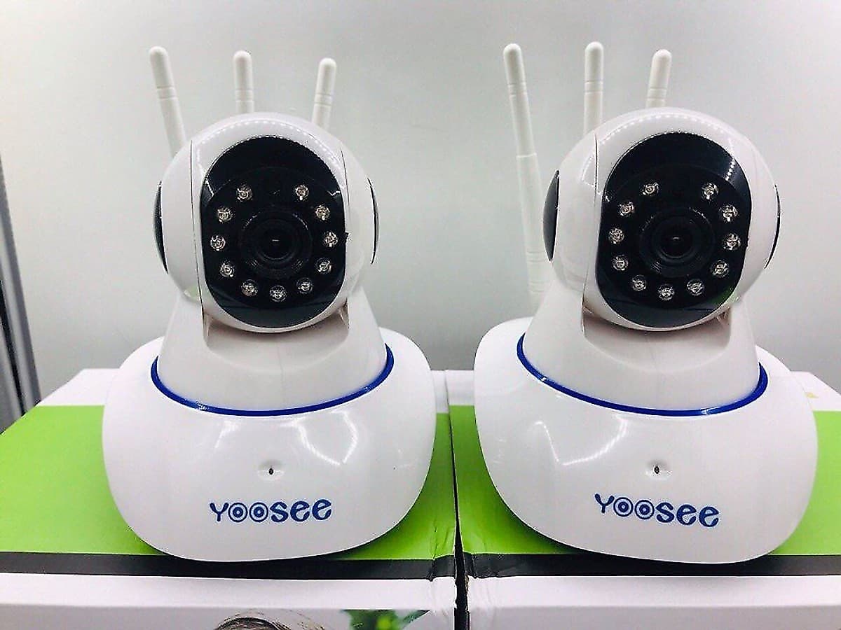 Camera Giám Sát Yoosee 3 Râu 1.0Mp/ 720p và Thẻ Nhớ Kingston 32Gb - Hàng Nhập Khẩu