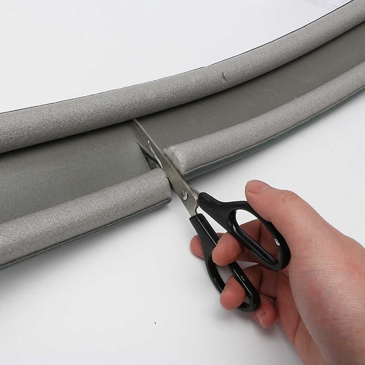 Combo 2 Ron Thanh Nẹp Xốp Chèn Chắn Cửa Chống Bụi Côn Trùng Dài 90cm Legaxi