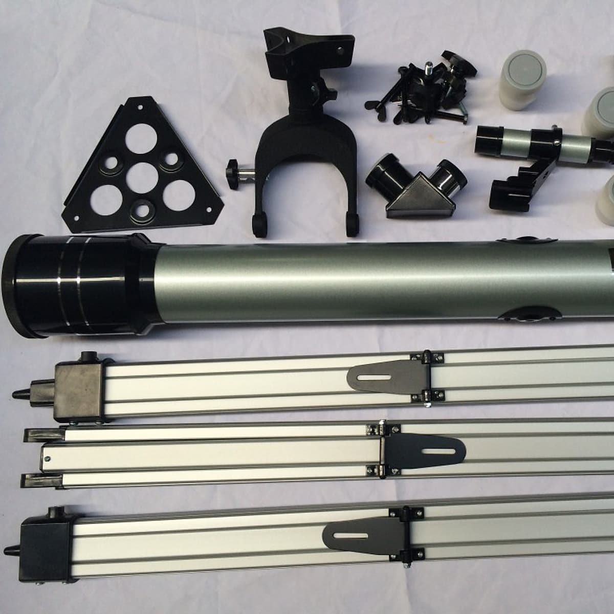 Kính thiên văn học Apollo D70-HÀNG CHÍNH HÃNG