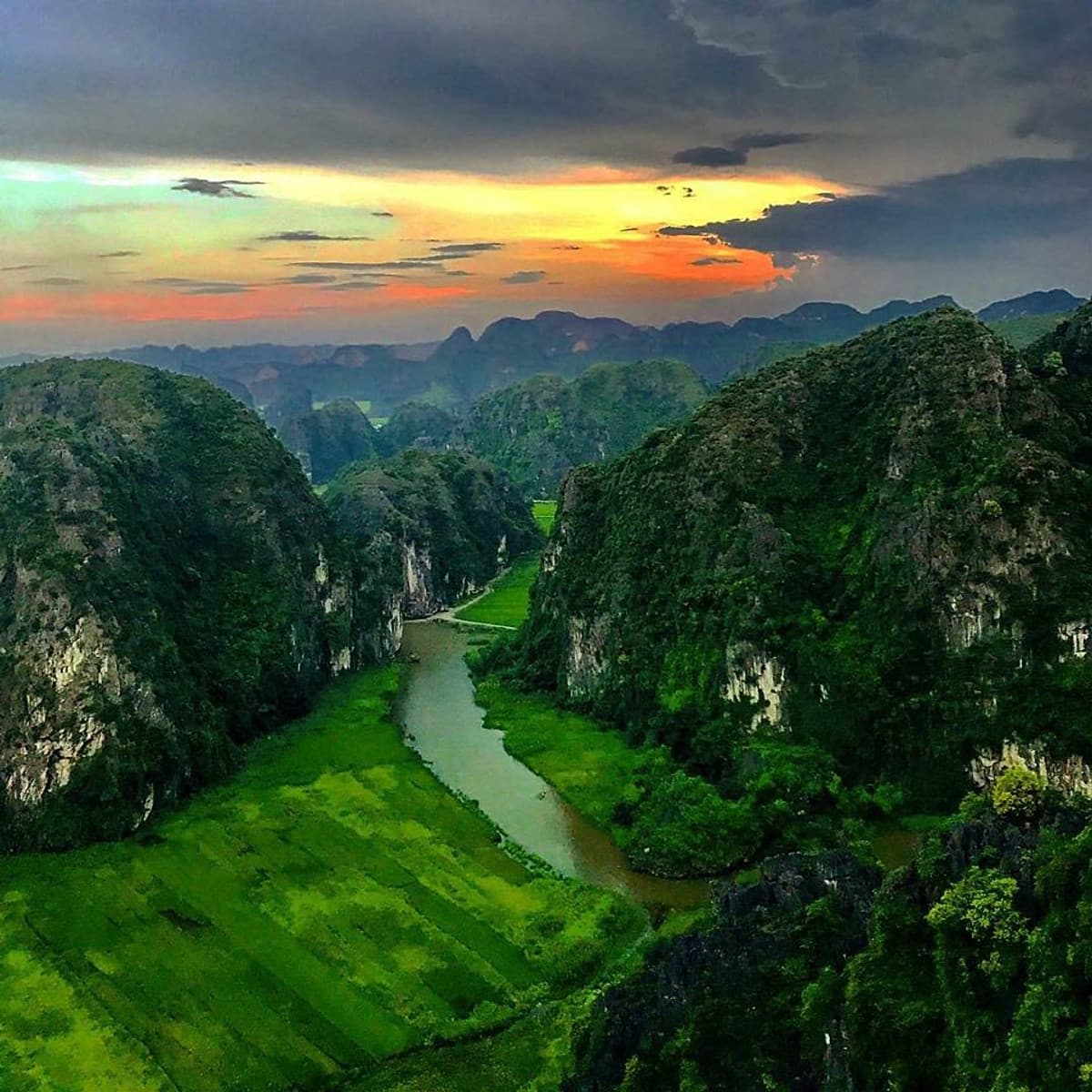 Tour Bái Đính - Tràng An - Hang Múa 01 Ngày, Gồm Ăn Trưa, Khởi Hành Hàng Ngày & Dịp Lễ Từ Hà Nội