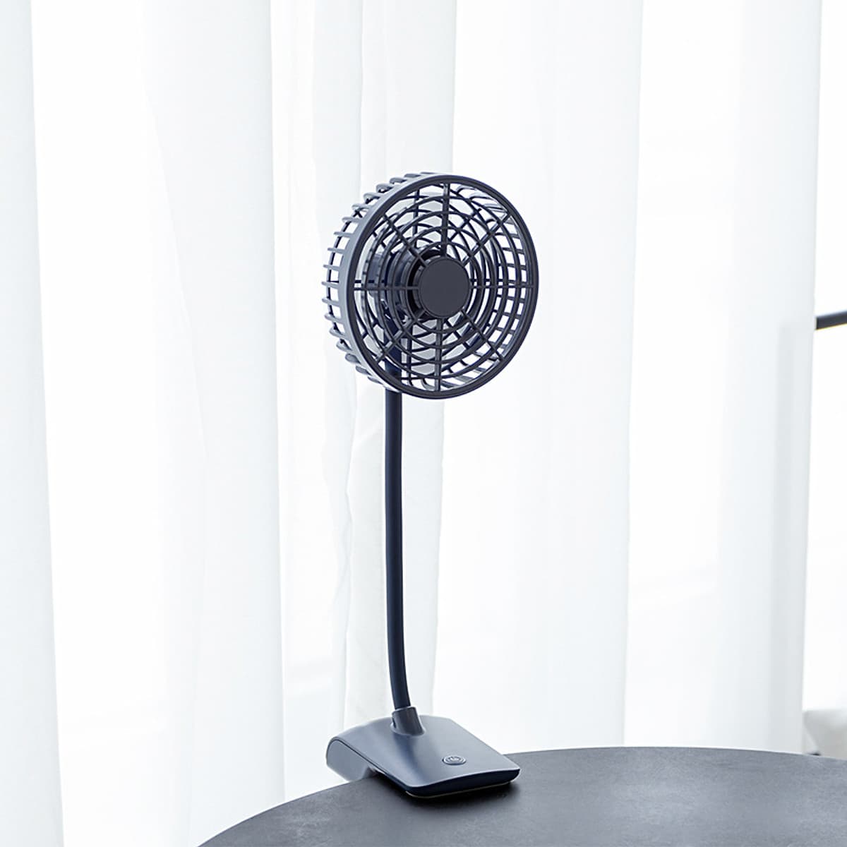Quạt Mini Tích Điện Kẹp Gấp Di Động Điều Chỉnh Góc Gió Linh Hoạt GF-28