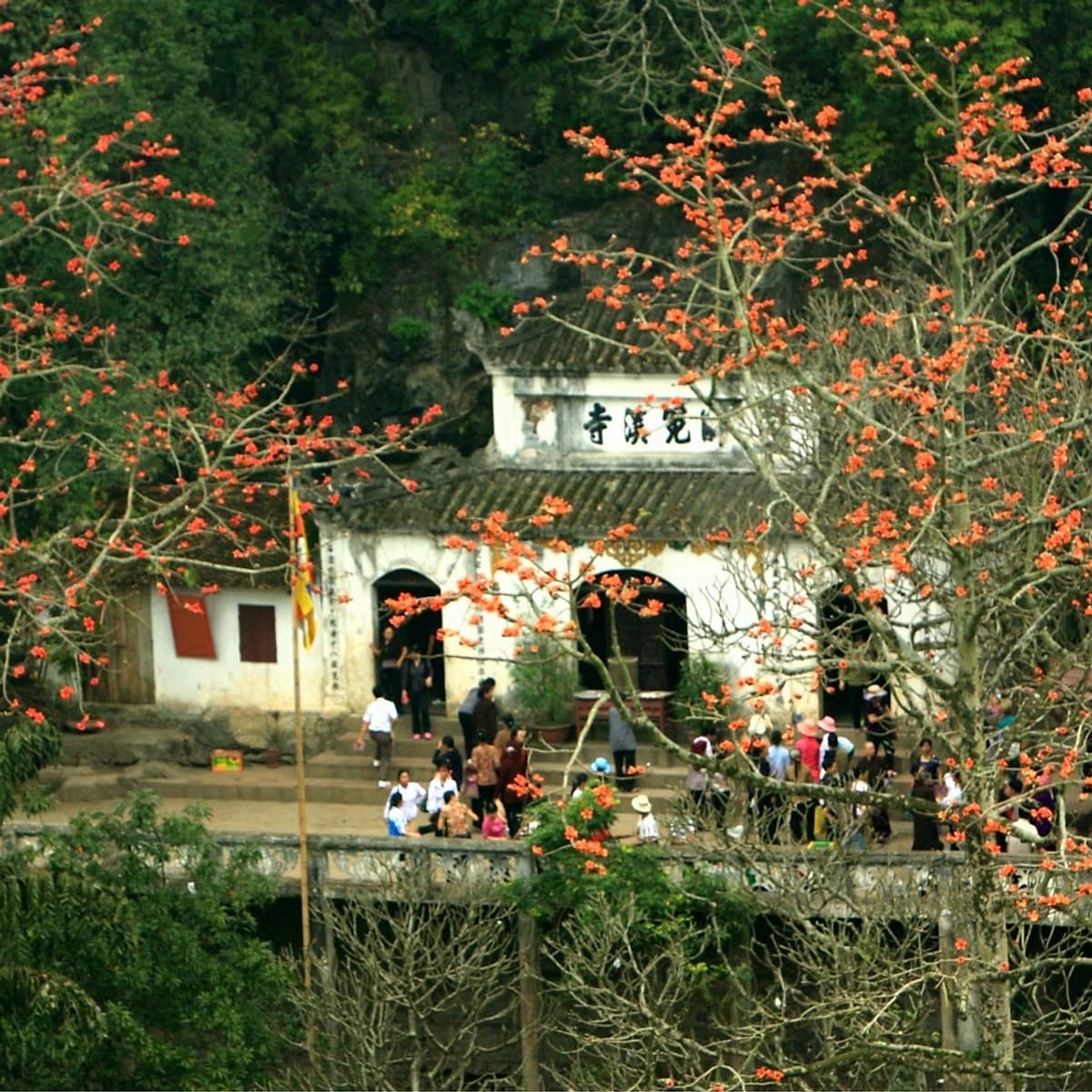 Tour 5N4Đ Hà Nội - Bái Đính - Tràng An - Hạ Long - Yên Tử - Chùa Hương - Show Múa Rối Nước, Khách Sạn 3 Sao, Đón Tiễn Sân Bay Nội Bài, Khởi Hành Thứ 5 Hàng Tuần