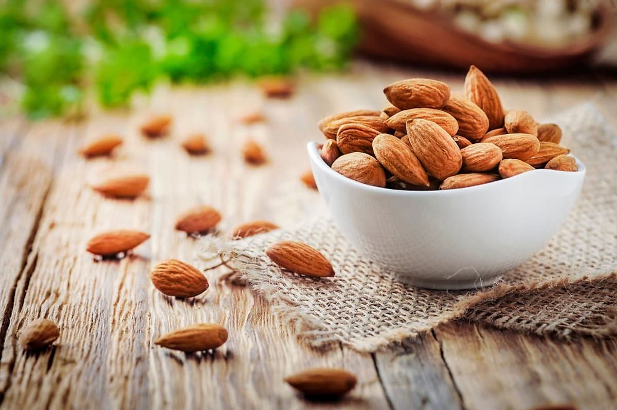 Hạt Mix 3 Loại hạt nhập khẩu (Óc chó - Hạt Macca - Hạnh Nhân) DK Harvest