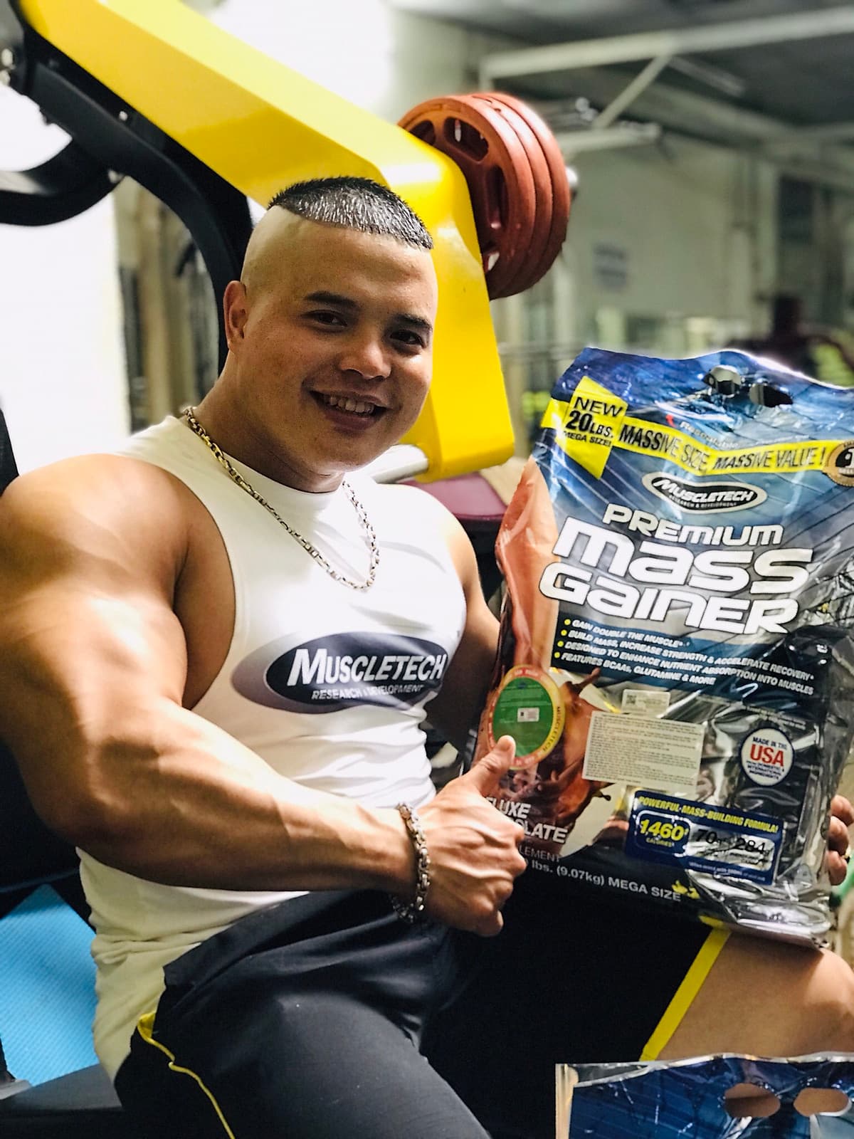 Sữa tăng cân nhanh Premium Mass Gainer 12lbs (5,4kg) - Bao bì mới - Hàng chính hãng Muscletech USA - Kèm quà tặng