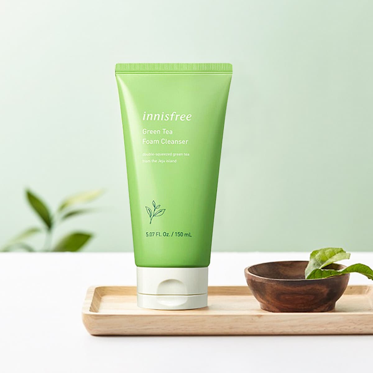 Sữa Rửa Mặt Làm Sạch Chiết Xuất Trà Xanh Innisfree Green Tea Foam Cleanser 150mL