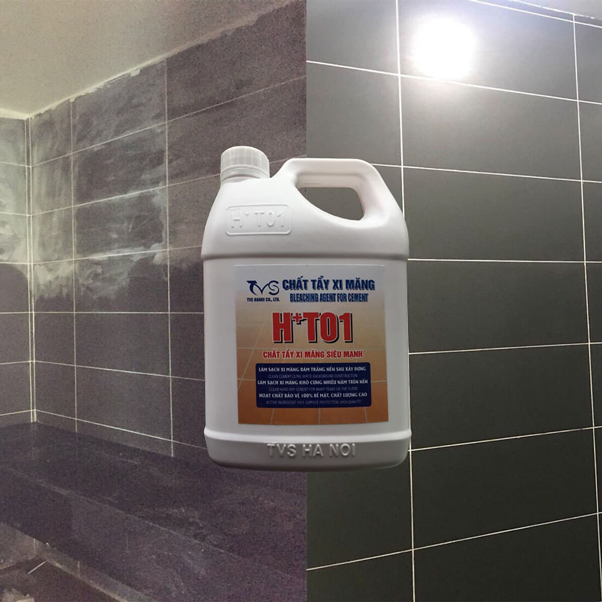 Chất tẩy mốc xi măng trên nhiều chất liệu, tẩy rong rêu, tẩy gạch cũ bẩn, tẩy ron gạch siêu mạnh  HT01-TVS -1,8L (sản phẩm mới hoạt chất bảo vệ bề mặt 100%, chất lượng cao)
