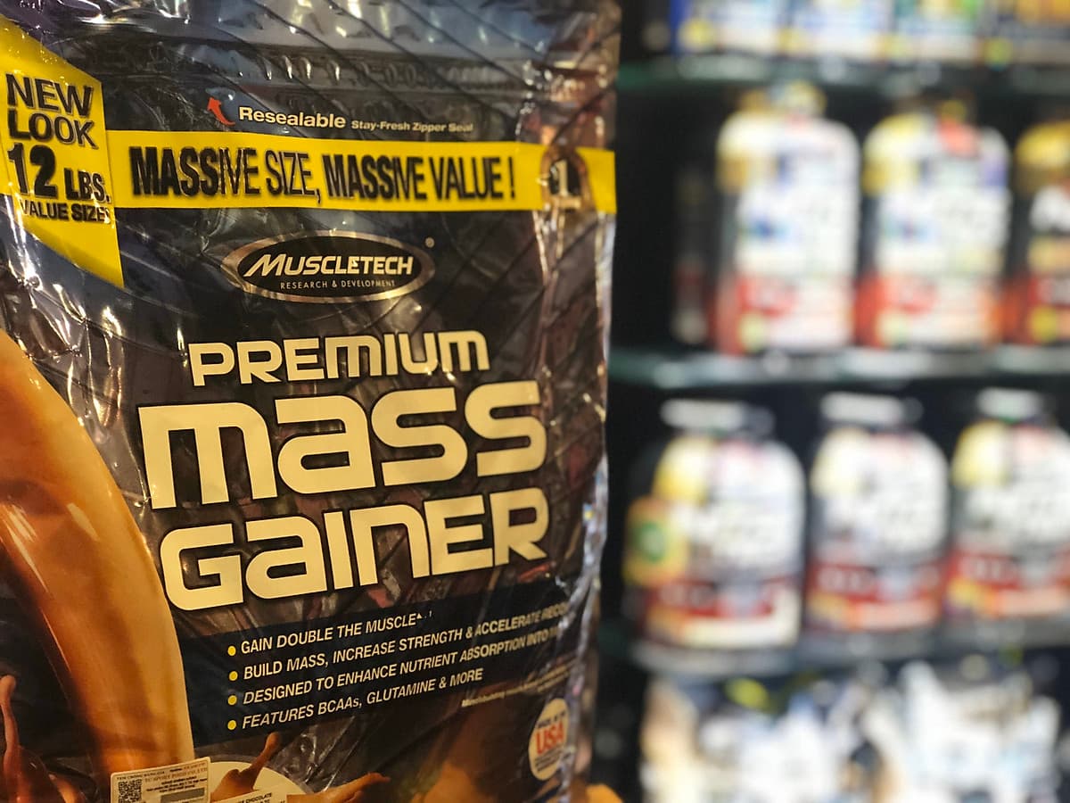 Sữa tăng cân nhanh Premium Mass Gainer 12lbs (5,4kg) - Bao bì mới - Hàng chính hãng Muscletech USA - Kèm quà tặng