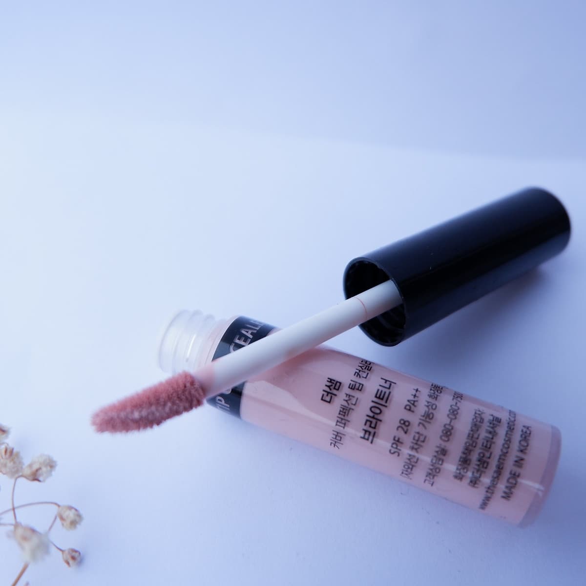 Kem Che Khuyết Điểm The Saem Cover PerfectionTip Concealer (6.5g)
