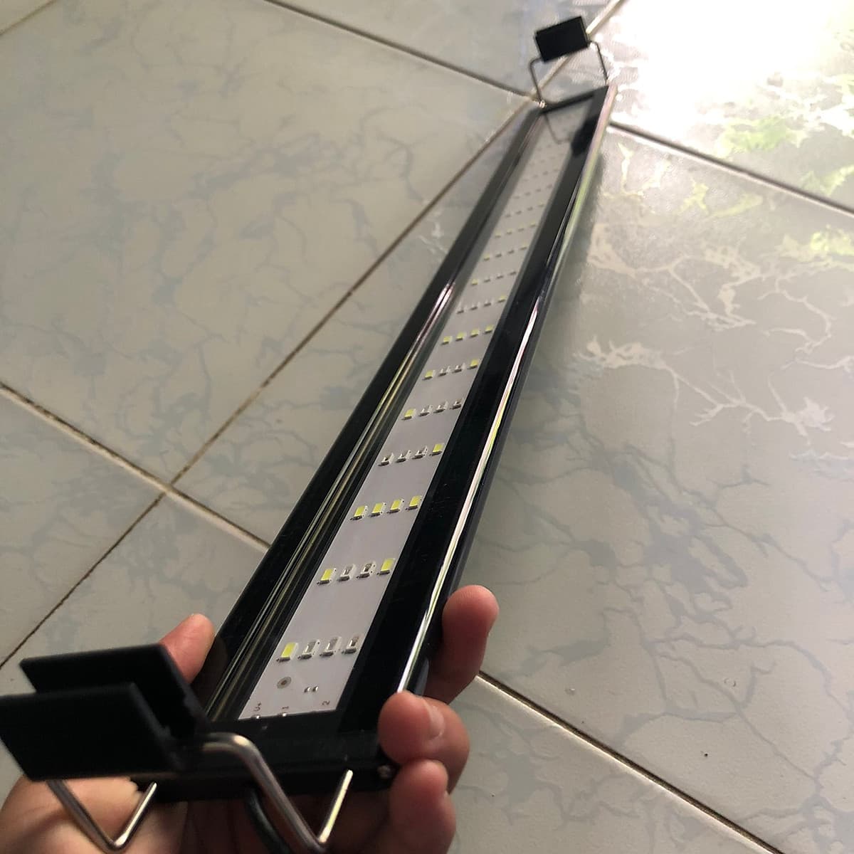 Đèn bể cá LED ĐỔi MÀU 4 dãy led cho hồ cá cảnh