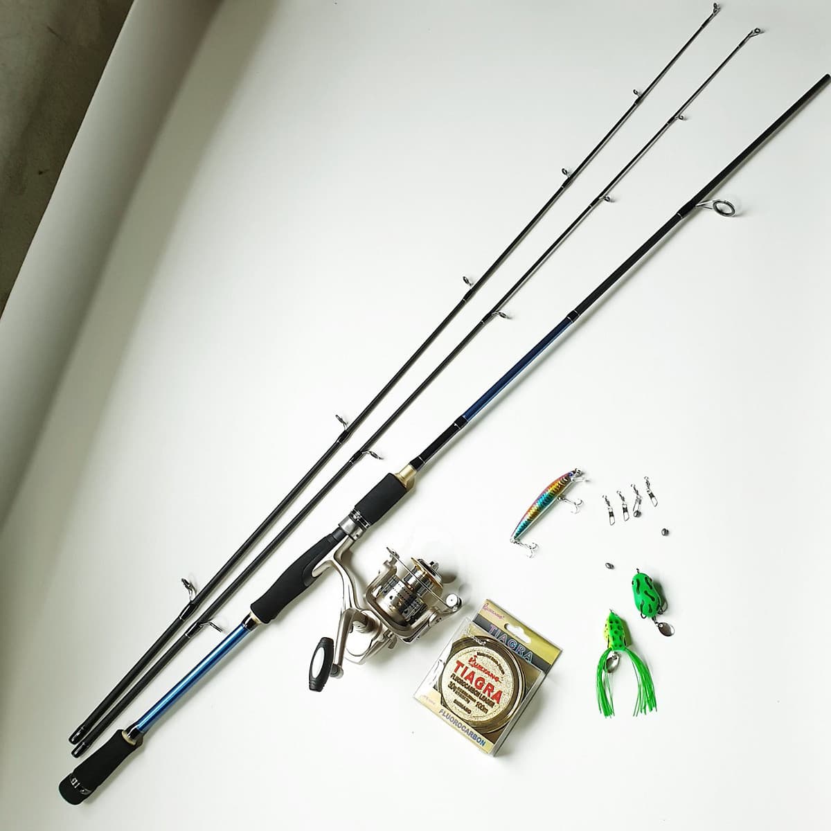 Bộ Cần Câu Lure máy đứng 2 ngọn + máy câu cá kim loại TFB 3000 + cước câu + 3 mồi câu lure + phụ kiện
