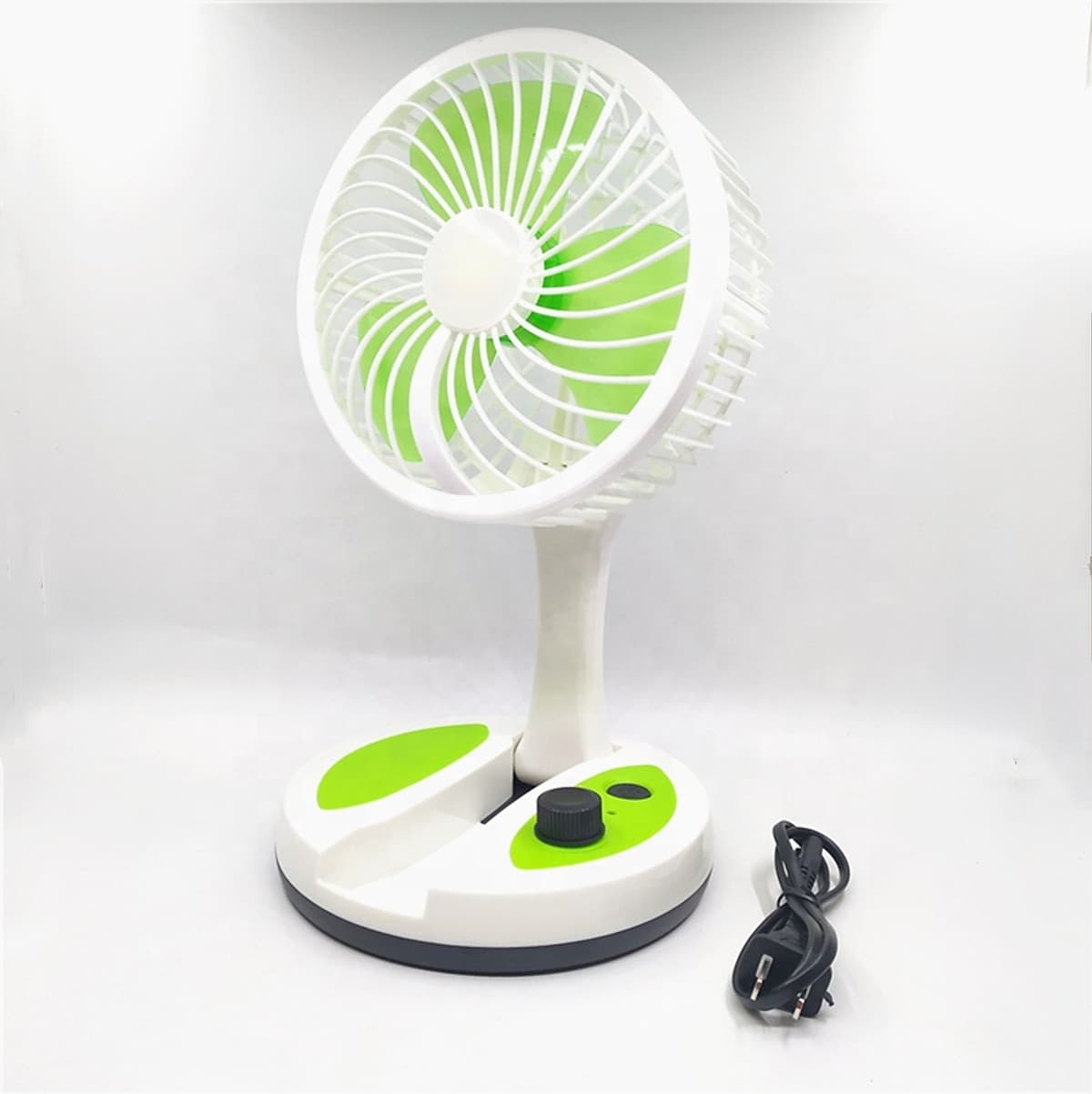 Quạt sạc tích điện xếp tròn có đèn led thắp sáng