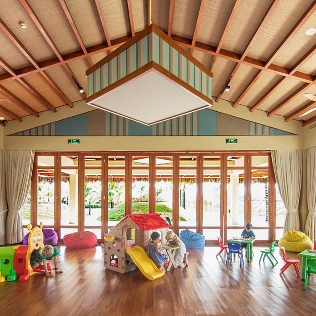 Gói 3N2Đ Fusion Resort 5* Phú Quốc - Villa 01 Phòng Ngủ Hồ Bơi Riêng, Buffet Sáng, Tặng Gói Spa, Tặng Voucher Ăn Uống 1 Triệu Trong Tuần, Đón Tiễn Sân Bay, Dành Cho 02 Người Lớn & 02 Trẻ Em Dưới 12 Tuổi
