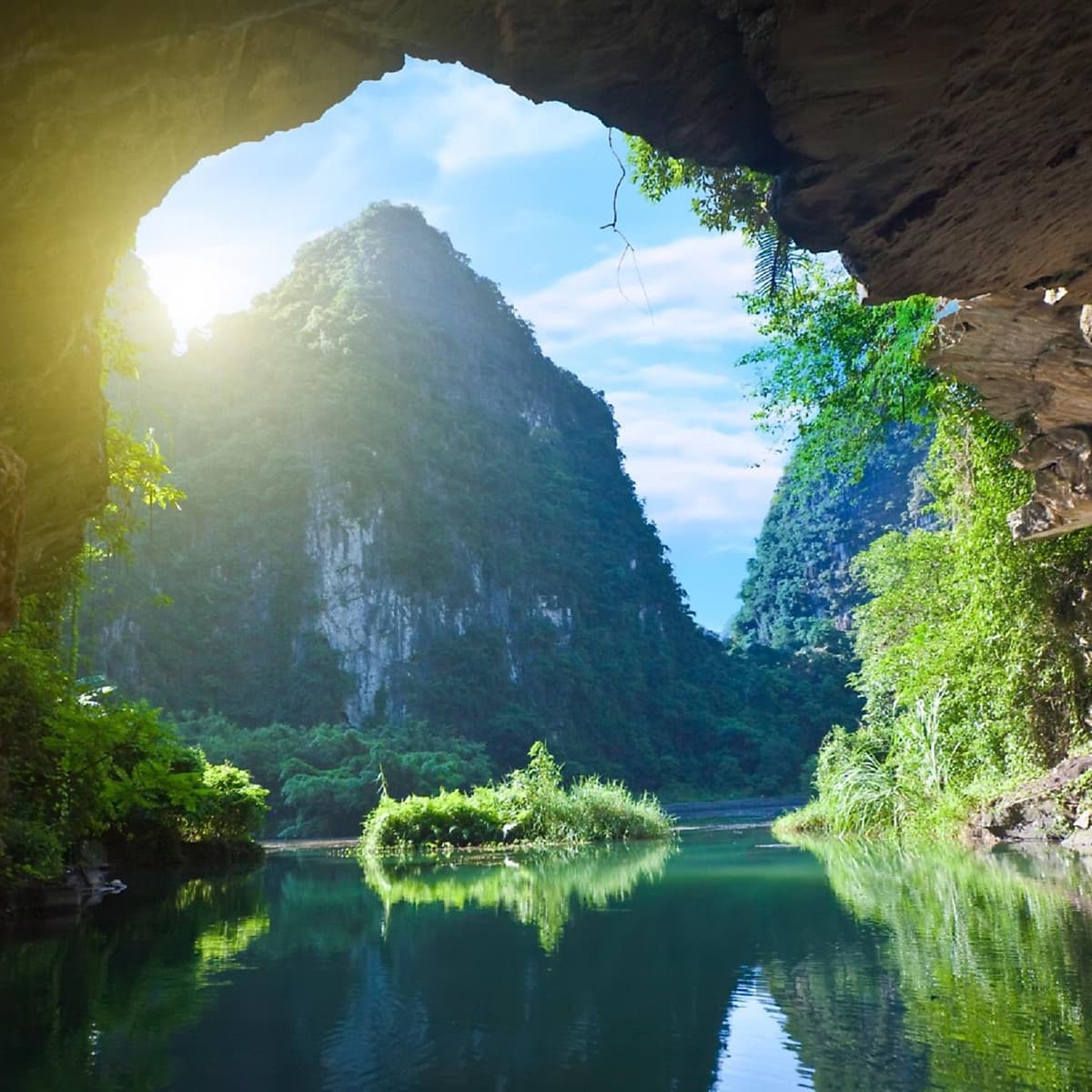 HÀ NỘI - MAI CHÂU – PÙ LUÔNG – SUỐI CÁ THẦN –THUNG NHAM – TAM CHÚC
