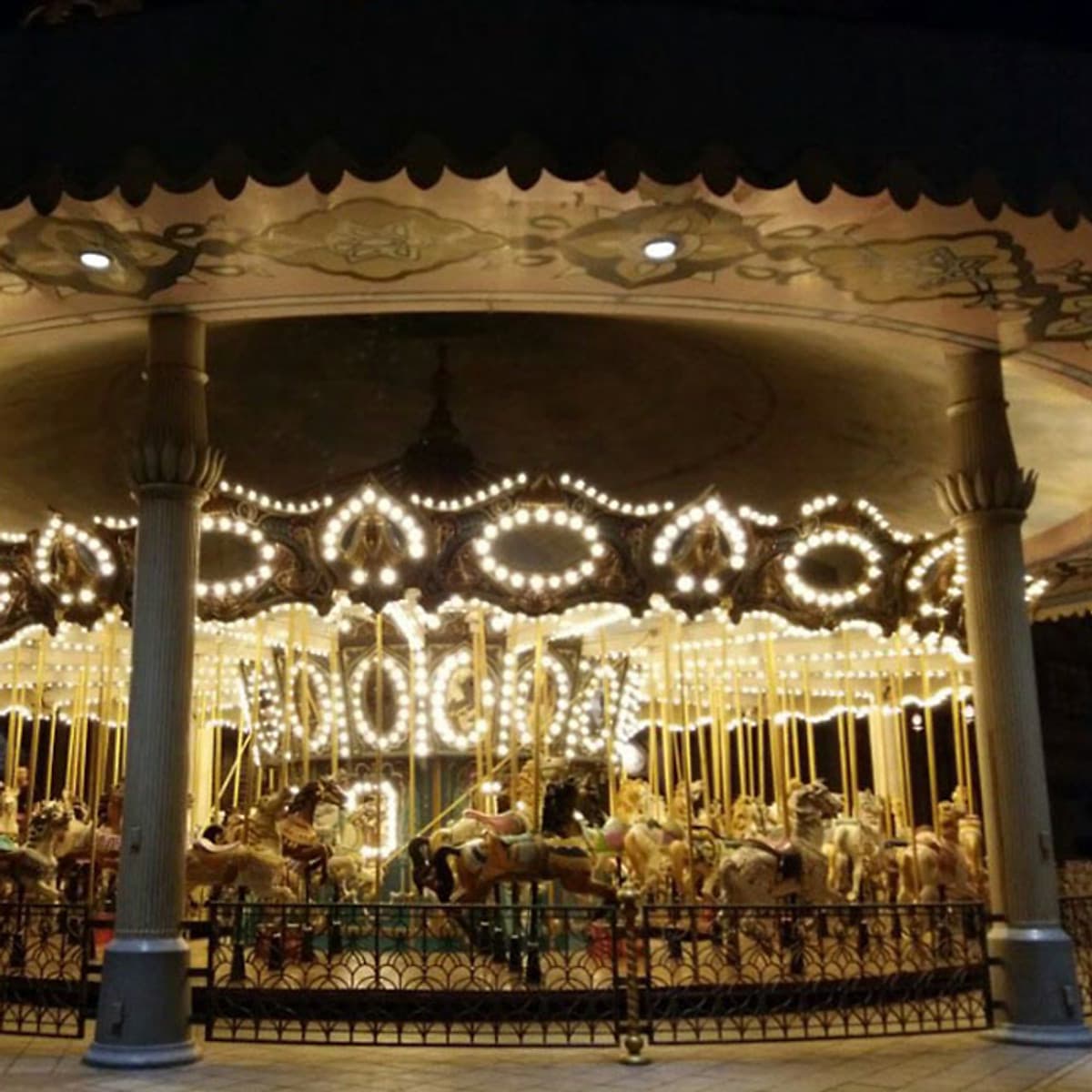 Vé Tham Quan Leofoo Village Theme Park