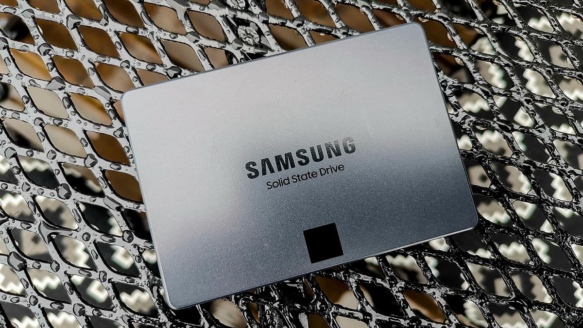 Ổ Cứng gắn trong SSD Samsung 870 QVO 2.5 inch SATA III - Hàng Nhập Khẩu - 1TB
