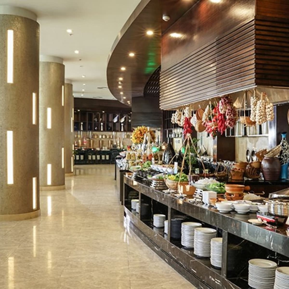 [Combo Tết Âm Lịch] 3N2Đ Vinpearl Nha Trang Bay Resort 5* + Vé Máy Bay Vietnam Airlines Từ HCM, Buffet Sáng, Vui Chơi Không Giới Hạn VinWonders Dành Cho 01 Người, Khởi Hành Mùng 1, 2, 4