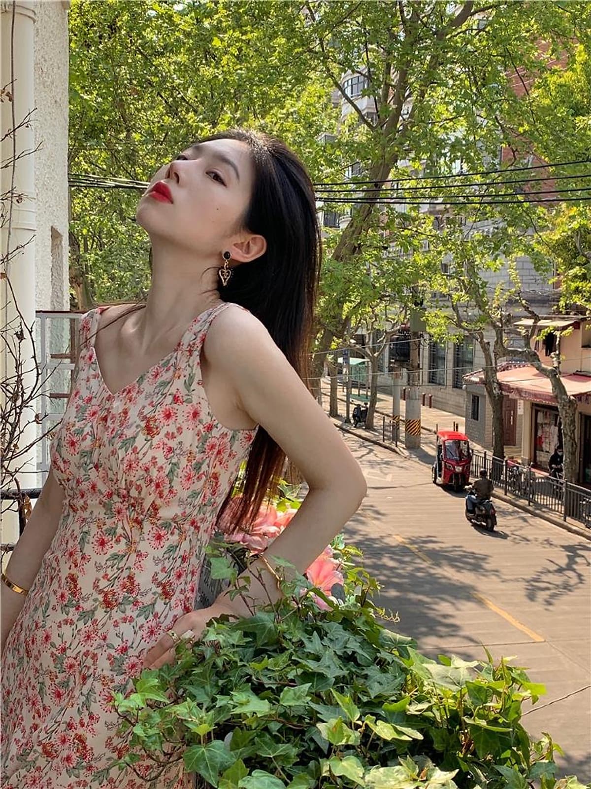 Đầm Voan Hai Dây Cổ Tim In Họa Tiết Hoa Trang Nhã Dành Cho Nữ