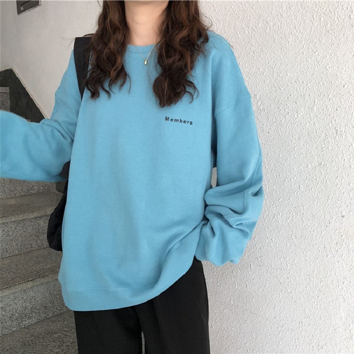 Áo Sweater Mỏng Cổ Tròn Thêu Chữ Thời Trang Cho Nữ