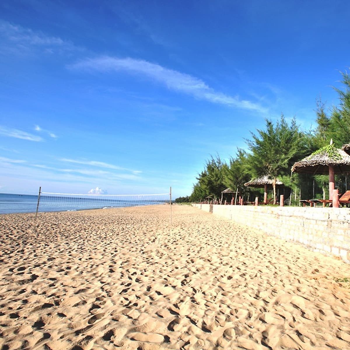 [2021] Golden Coast Resort & Spa 4* Phan Thiết - Gói Ăn 03 Bữa, Hồ Bơi, Bãi Biển Riêng, Gần Kê Gà, Nhiều Ưu Đãi Hấp Dẫn