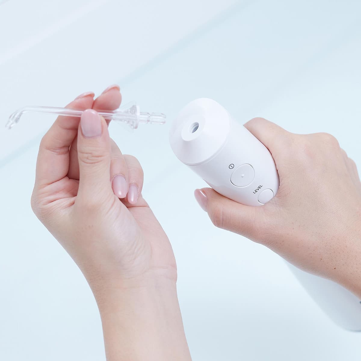 Máy tăm nước cầm tay Panasonic công nghệ siêu âm EW1511 - Hàng Chính Hãng
