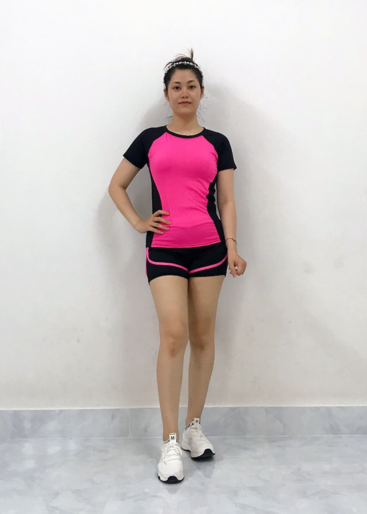 Bộ Quần Áo Tập Gym, Yoga, Thể Dục Nữ Hàng Cao Cấp - Set Quần Đùi + Áo Tay Ngắn Sườn Cong