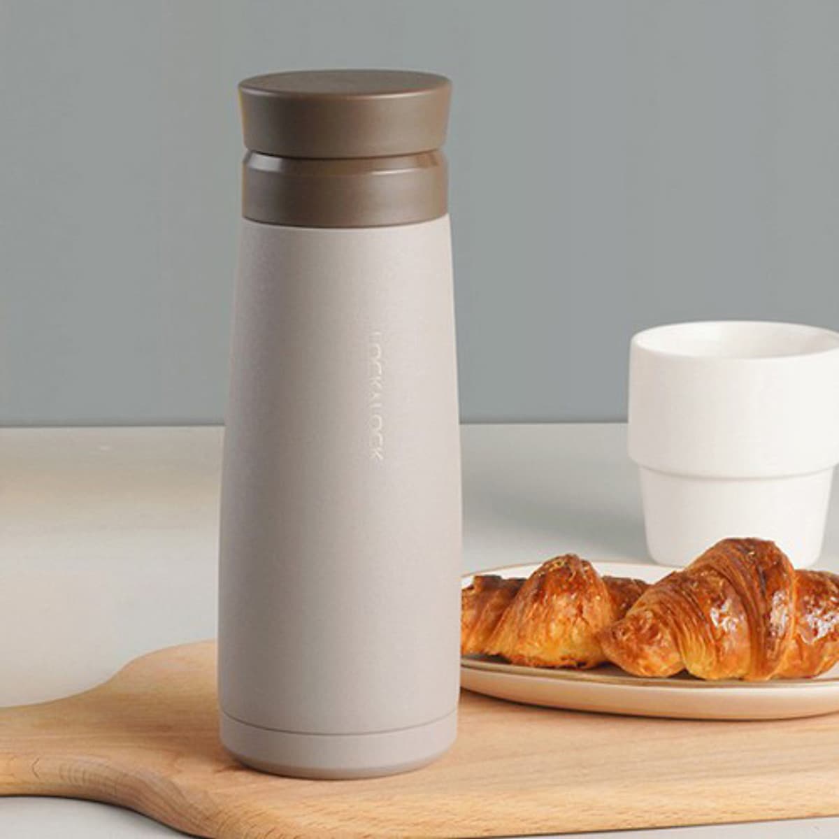 Bình Giữ Nhiệt Lock&Lock Macaron 450ml LHC4230 - Hàng Chính Hãng, Chất Liệu Thép Không Gỉ, Có Lưới Lọc Trà Tiện Dụng Kèm Ống Hút Inox 304