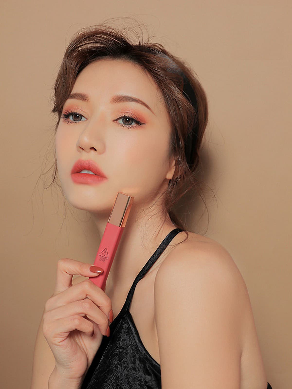 Son Kem Siêu Lì, Mịn Môi 3CE Cloud Lip Tint