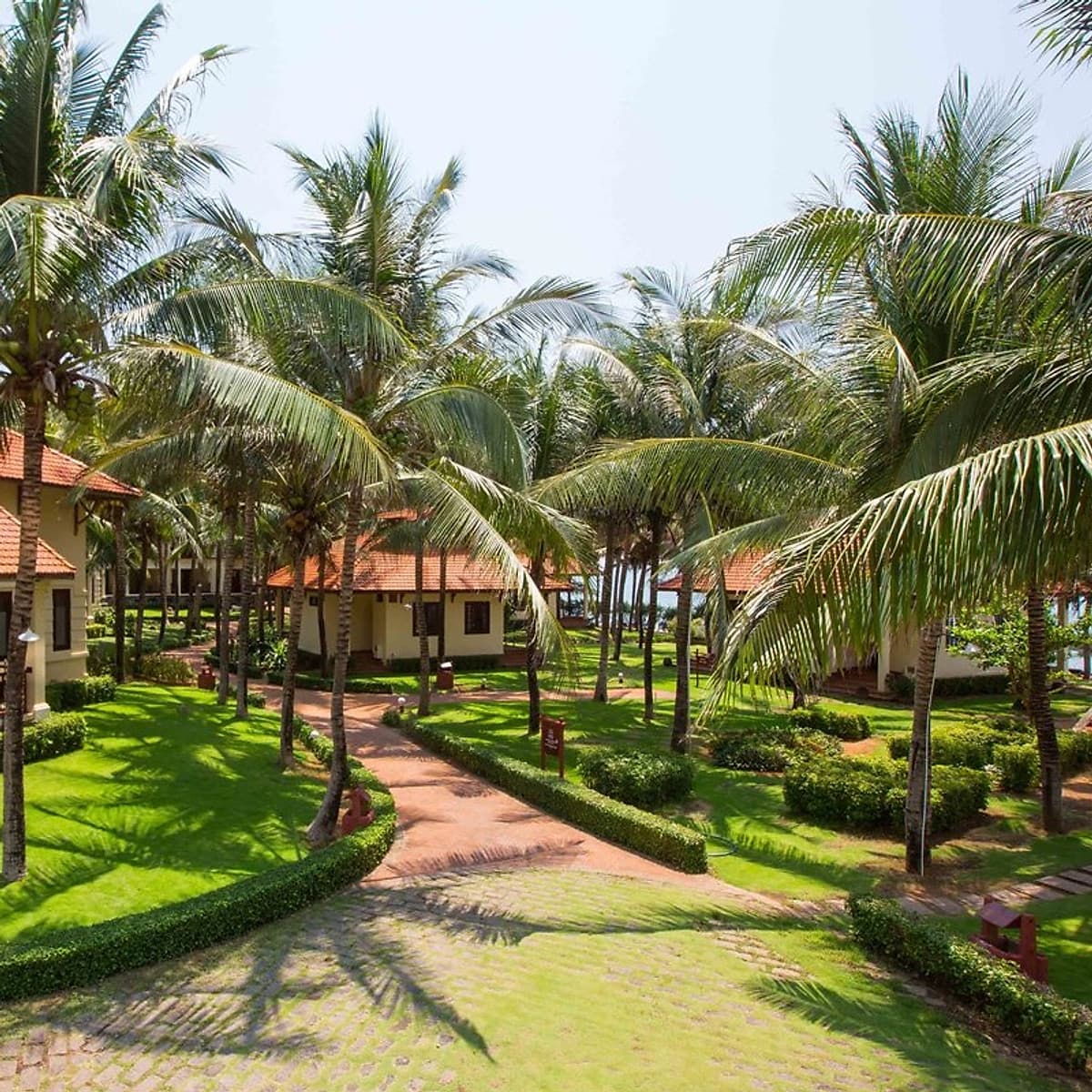 [2021] Golden Coast Resort & Spa 4* Phan Thiết - Gói Ăn 03 Bữa, Hồ Bơi, Bãi Biển Riêng, Gần Kê Gà, Nhiều Ưu Đãi Hấp Dẫn