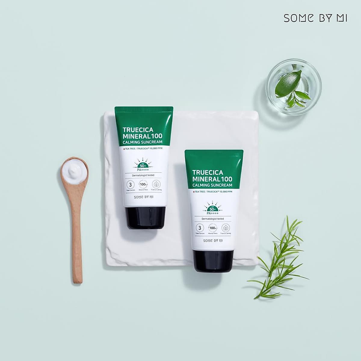 Kem Chống Nắng Dành Cho Da Dầu Mụn, Nhạy Cảm Some By Mi Trucica Mineral 100 Calming Suncream SPF50+/PA+++ 50ml