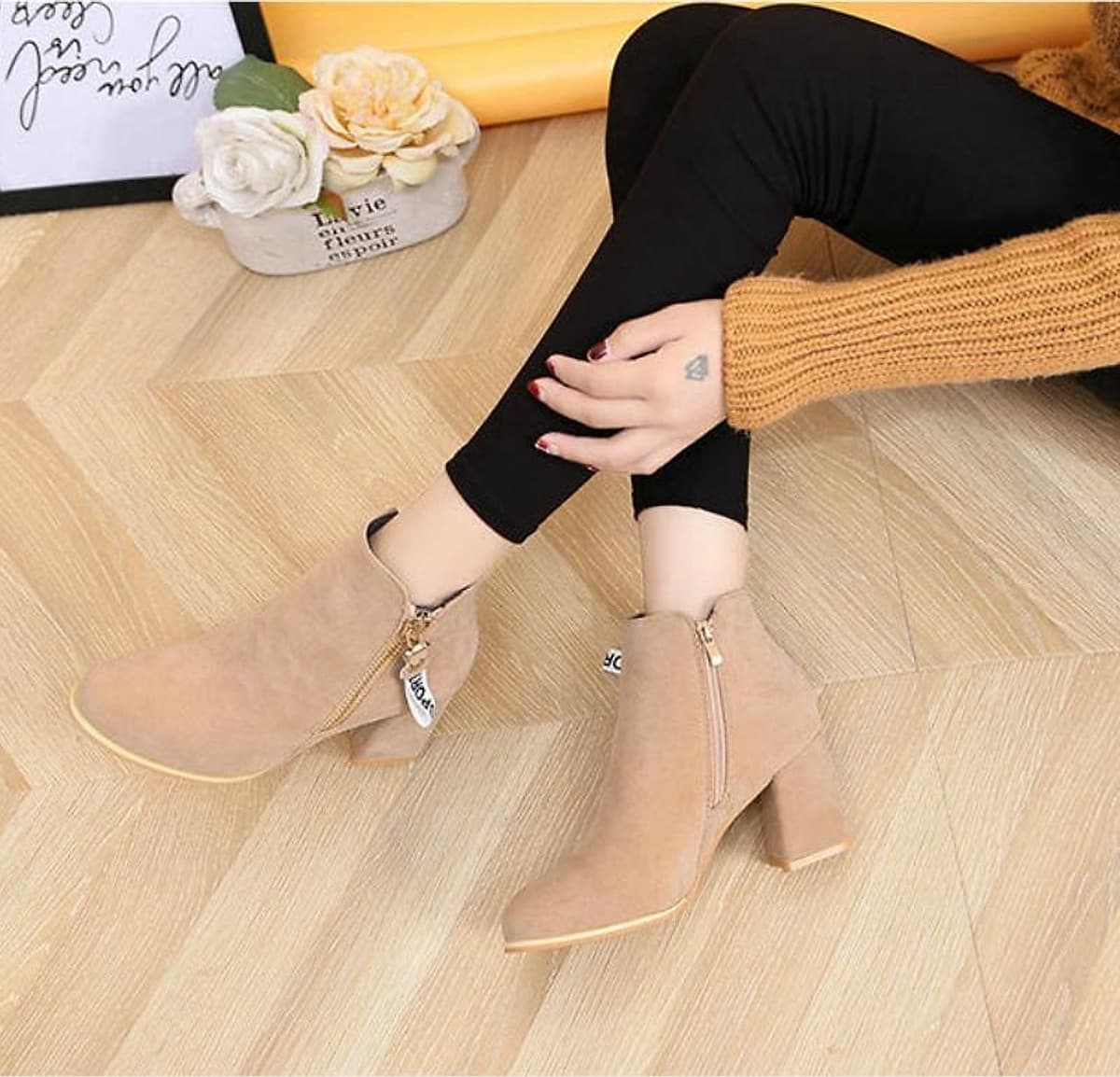 IELGY [Size34-43] Thick bottom women's shoes tide comfortable mid-heel 7cm fashion short boots shoes
