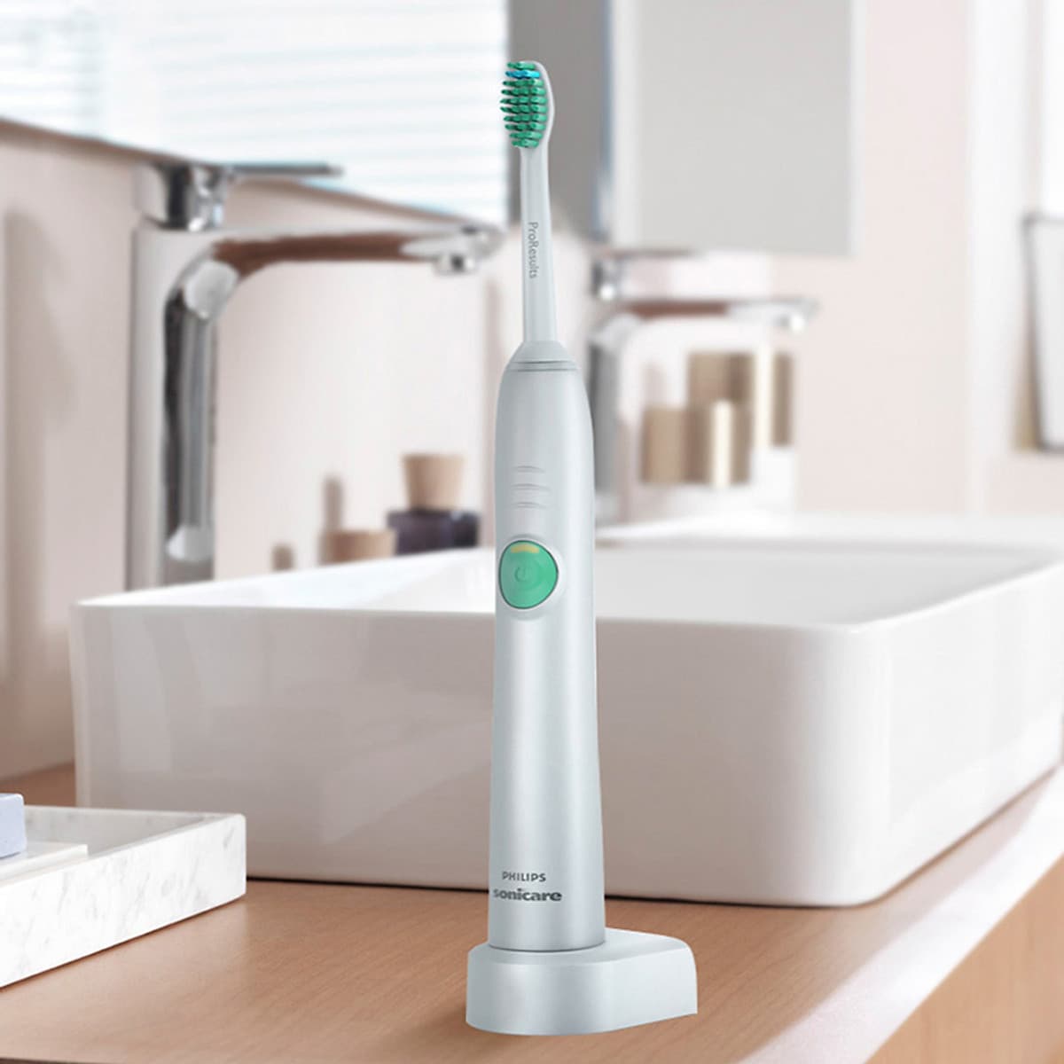 Bàn Chải Đánh Răng Điện Philips Sonicare HX6511
