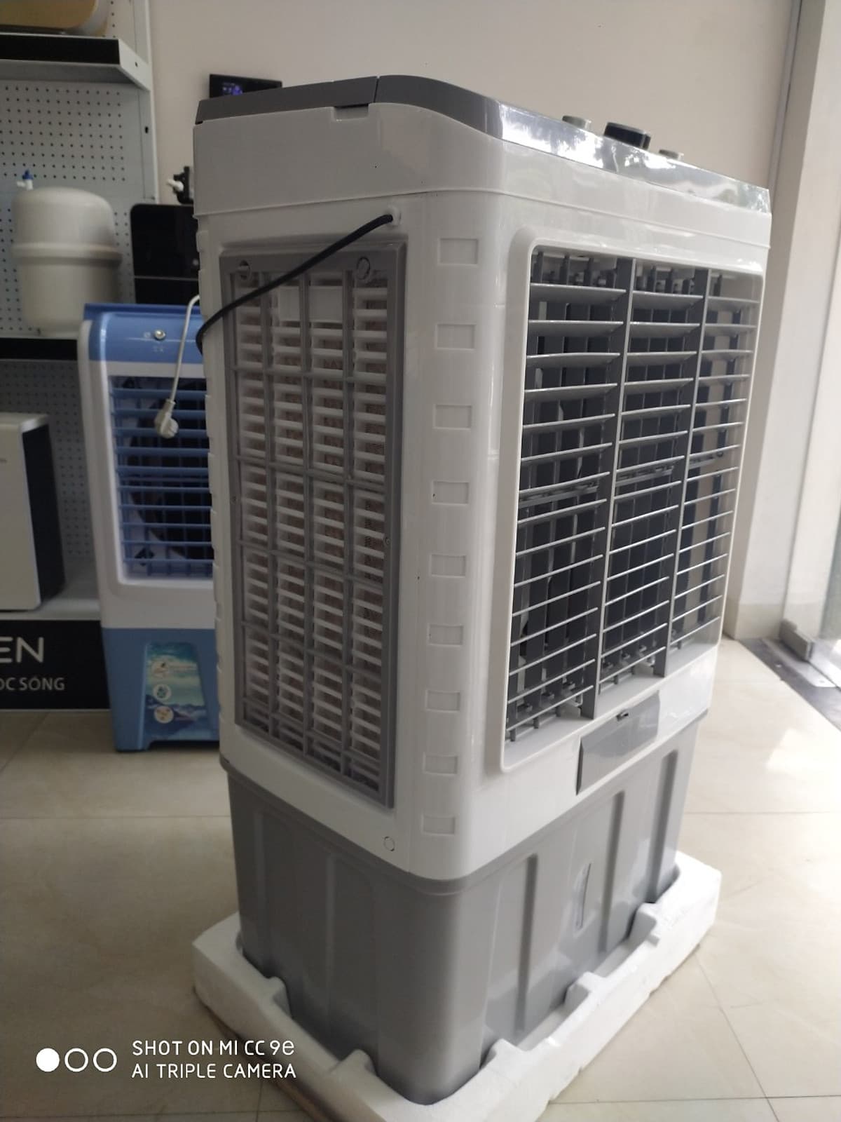 Quạt Điều Hòa Hơi Nước 80 Lít Mặt Kính, Sức Gió 8000m3/giờ Mã 8800
