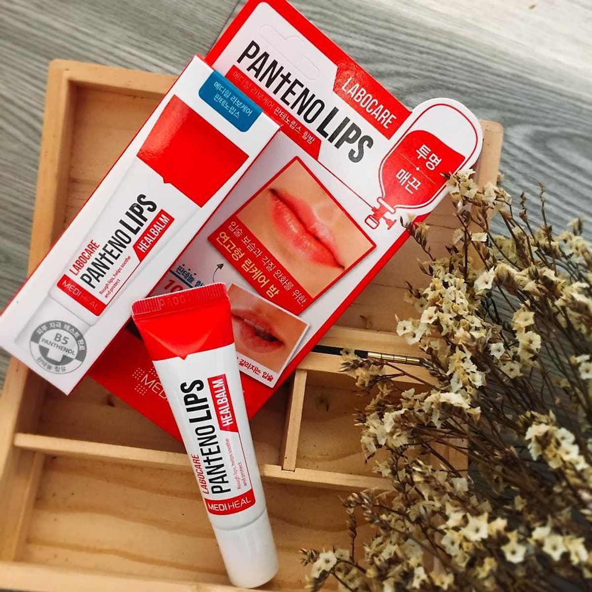 Son dưỡng trị Thâm Môi dùng ban đêm Mediheal Labocare Pantenolips Healbalm 10ml