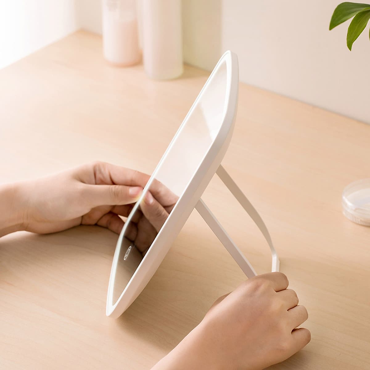 Gương Trang Điểm Có Đèn Led Xiaomi Mijia (1200mAh)