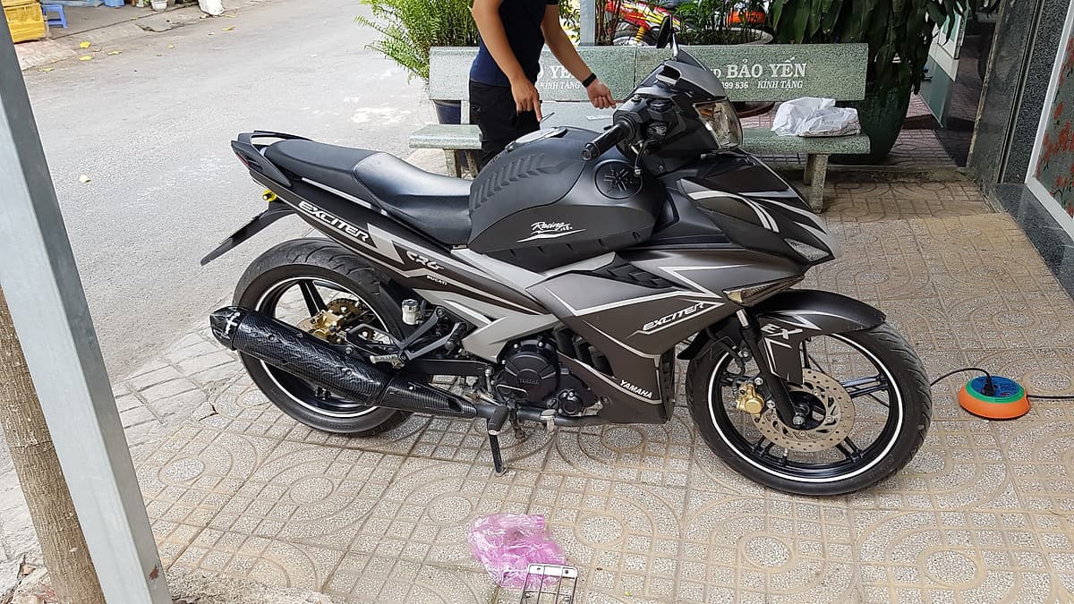 THÙNG ĐỰNG ĐỒ CHO EXCITER 150 KIỂU MOTO PKL 